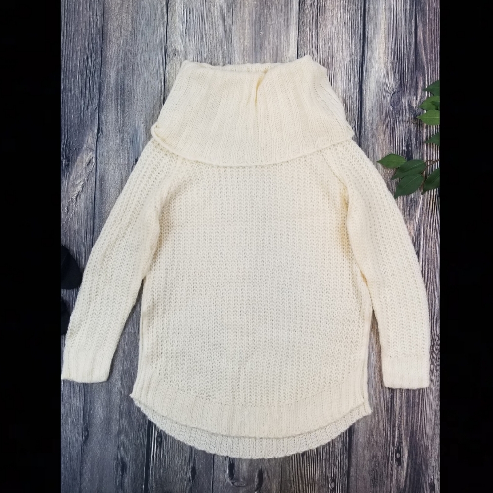 Dreamers Long Tunic Cowl Turtleneck Knit Sweater